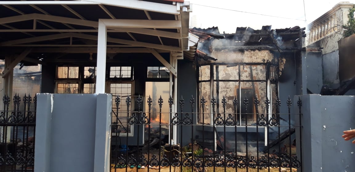 Kebakaran di Jl. Sukabangun Melahap Habis 1 Rumah