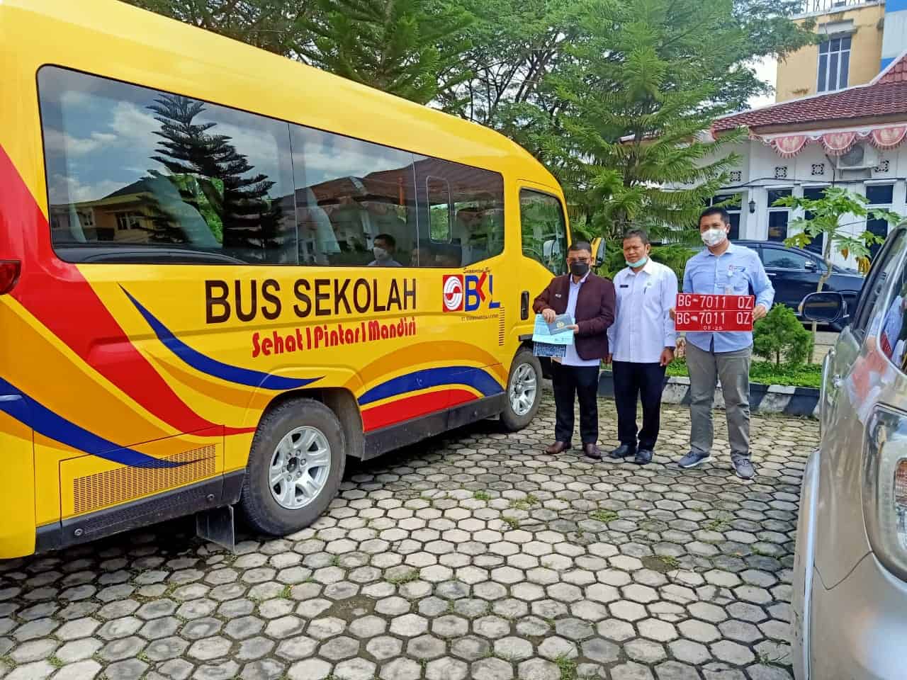 Pemkab Muratara Menerima 1 Unit Mobil Dari BSL PT Sinarmas Group