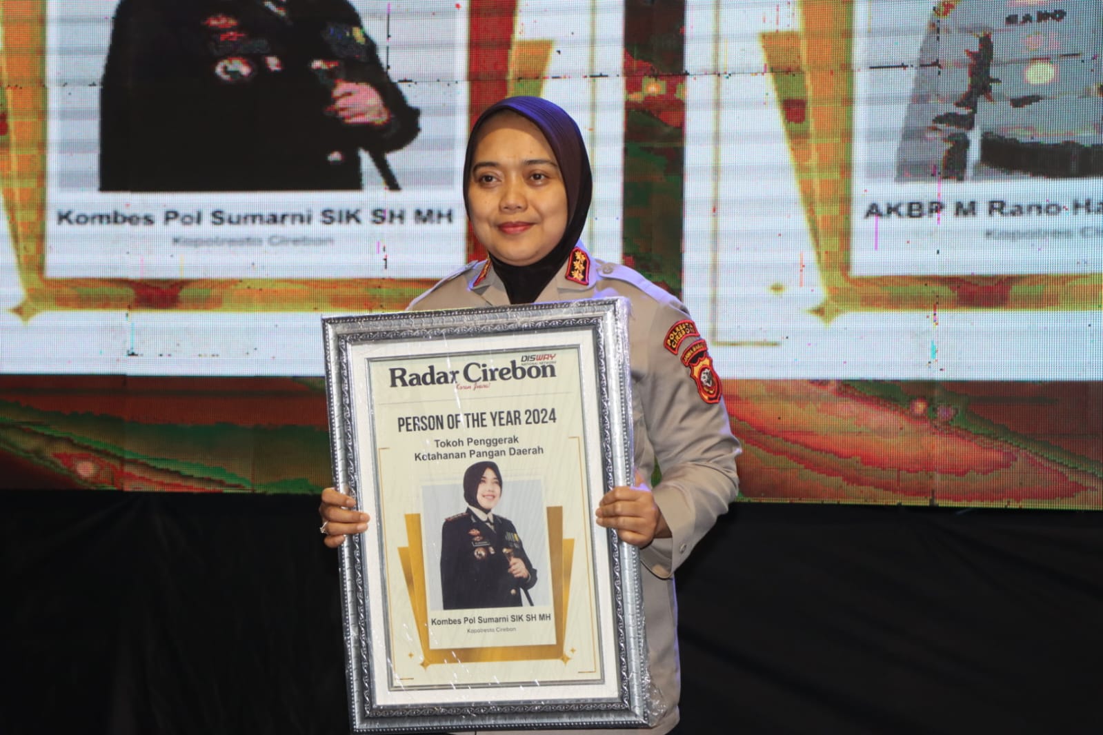 Kapolresta Cirebon Terima Penghargaan Person of the Year Radar Cirebon 2024