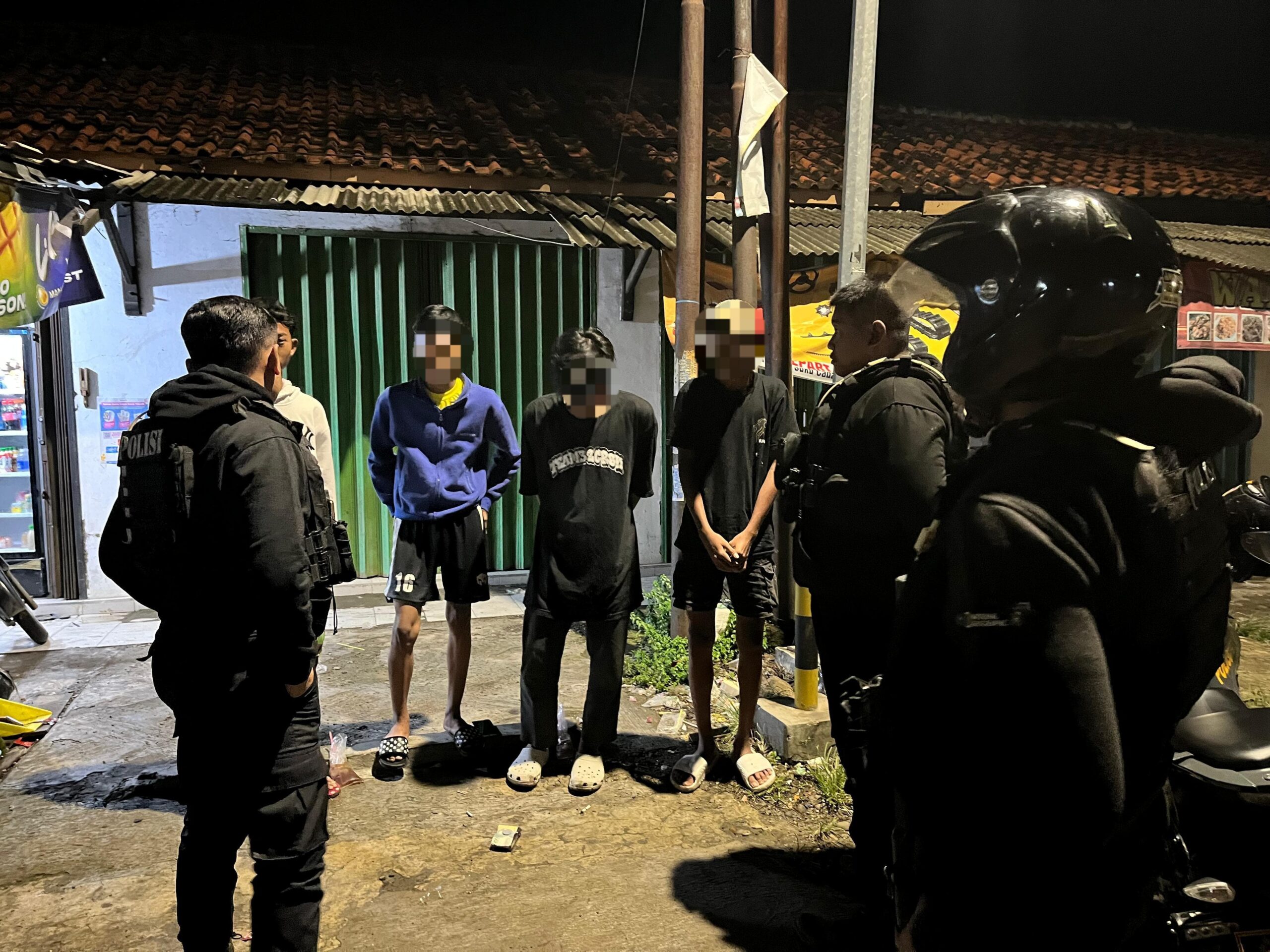 Tim Patroli Raimas Macan Kumbang 852 Polresta Cirebon Gagalkan Tawuran Di Kecamatan Panguragan