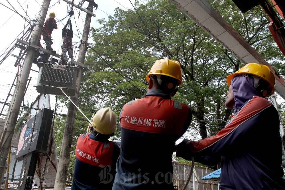 Pemerintah Targetkan Elektrifikasi 10.068 Desa Melalui Program Listrik Desa