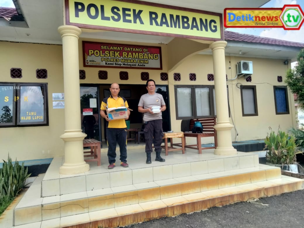 Jum’at Berkah Polsek Rambang : Setangkai Nasi, Seribu Doa Untuk Masyarakat