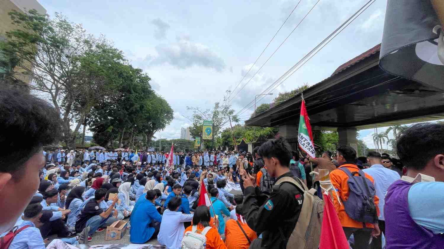 BEM Sumsel “Tampar” DPR Lewat 7 Tuntutan : Copot Kapolri Hingga Selamatkan Demokrasi