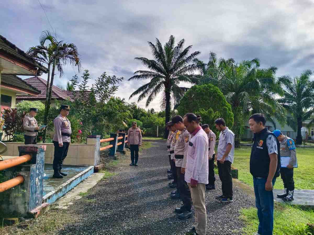 Pimpin Apel Pagi, Kapolsek Berikan Arahan Tentang Pentingnya Kedisiplinan