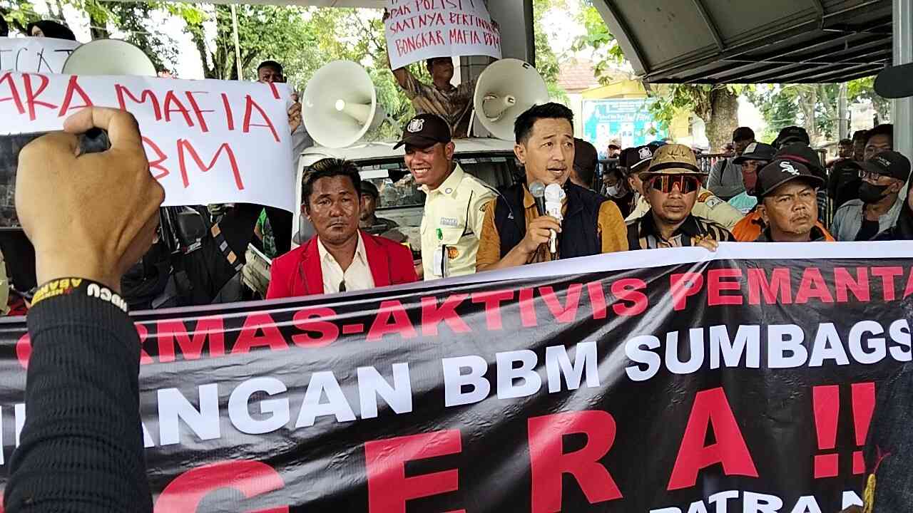 Skandal Sunyi Distribusi BBM di Sumsel: Daerah Penghasil Migas, Solar Langka dan Dugaan Mafia Tak Tersentuh