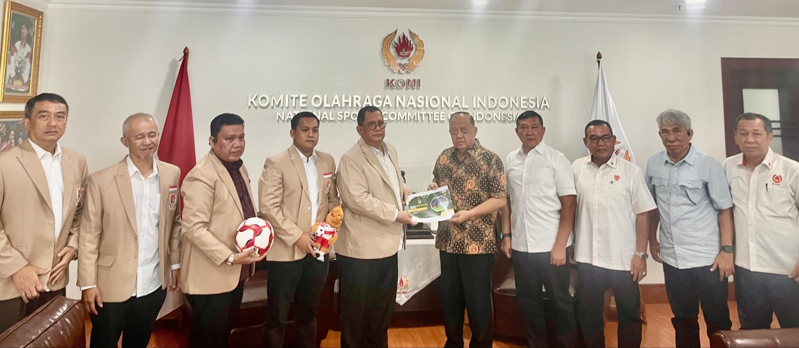 Ketua Umum KONI Pusat Apresiasi Piala Asia Sepak Bola Mini Indonesia, Sampaikan Arahan Perbaiki Roda Organisasi KSMI