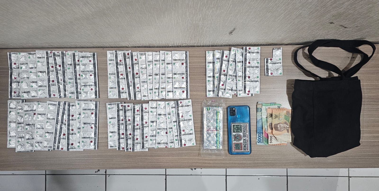 Gencar Berantas Peredaran Obat Keras Ilegal, Satres Narkoba Polresta Cirebon Ringkus Tiga Pengedar Dalam Semalam