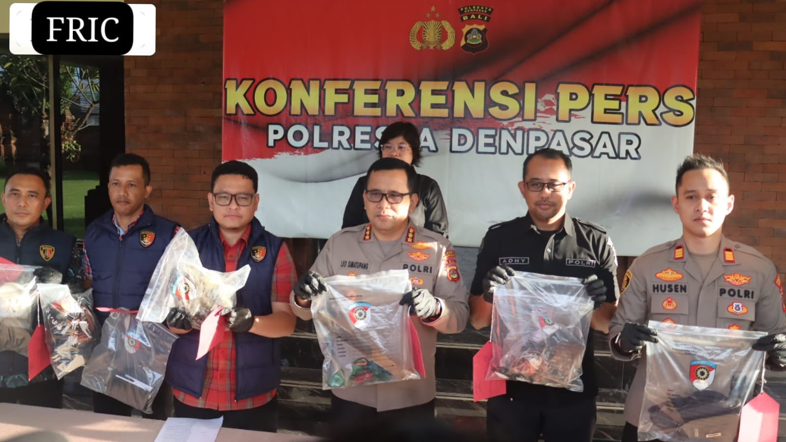 Kurang dari 10 Jam 5 Pelaku Penganiayaan Mengakibatkan 2 Korban Meninggal Diamankan Polisi