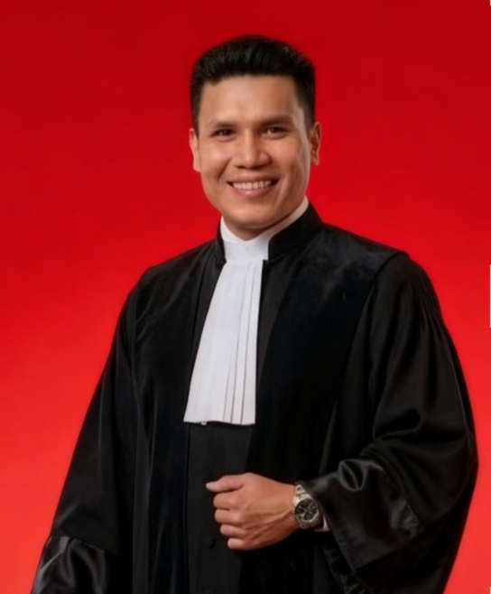 Penjaga Keadilan dan Pelindung Martabat: Filosofi Hakikat Advokat dalam Pembelaan Pidana