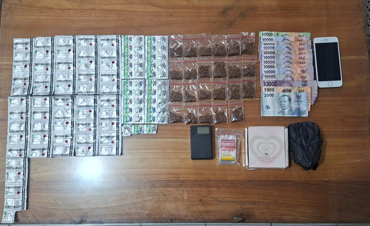 Polresta Cirebon Ungkap Peredaran Obat Keras Ilegal dan Tembakau Sintetis, 1 Tersangka Diamankan