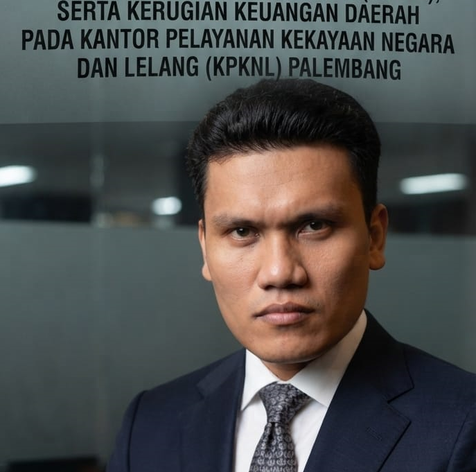 KAJIAN HUKUM DUGAAN TINDAK PIDANA KORUPSI, PENUNDAAN PENANDATANGANAN RISALAH LELANG, TIDAK DITETAPKANNYA OBJEK BEA PEROLEHAN HAK ATAS TANAH DAN BANGUNAN (BPHTB), SERTA KERUGIAN KEUANGAN DAERAH PADA KANTOR PELAYANAN KEKAYAAN NEGARA DAN LELANG (KPKNL) PALEMBANG